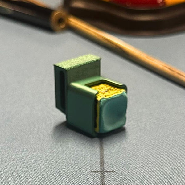 Magnetic Waistband Chalk Clip